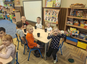 Owocowy czwartek - Robimy soczek