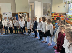 "Do Hymnu" - śpiewamy hymn o 11:11