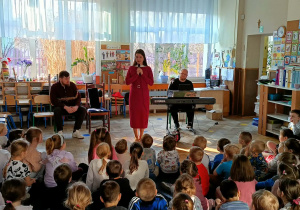 zabawy ruchowe przy dźwiękach muzyki klasycznej